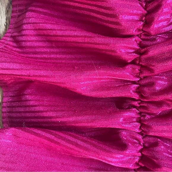 Vintage ruffled red blouse - Picture 3 of 12